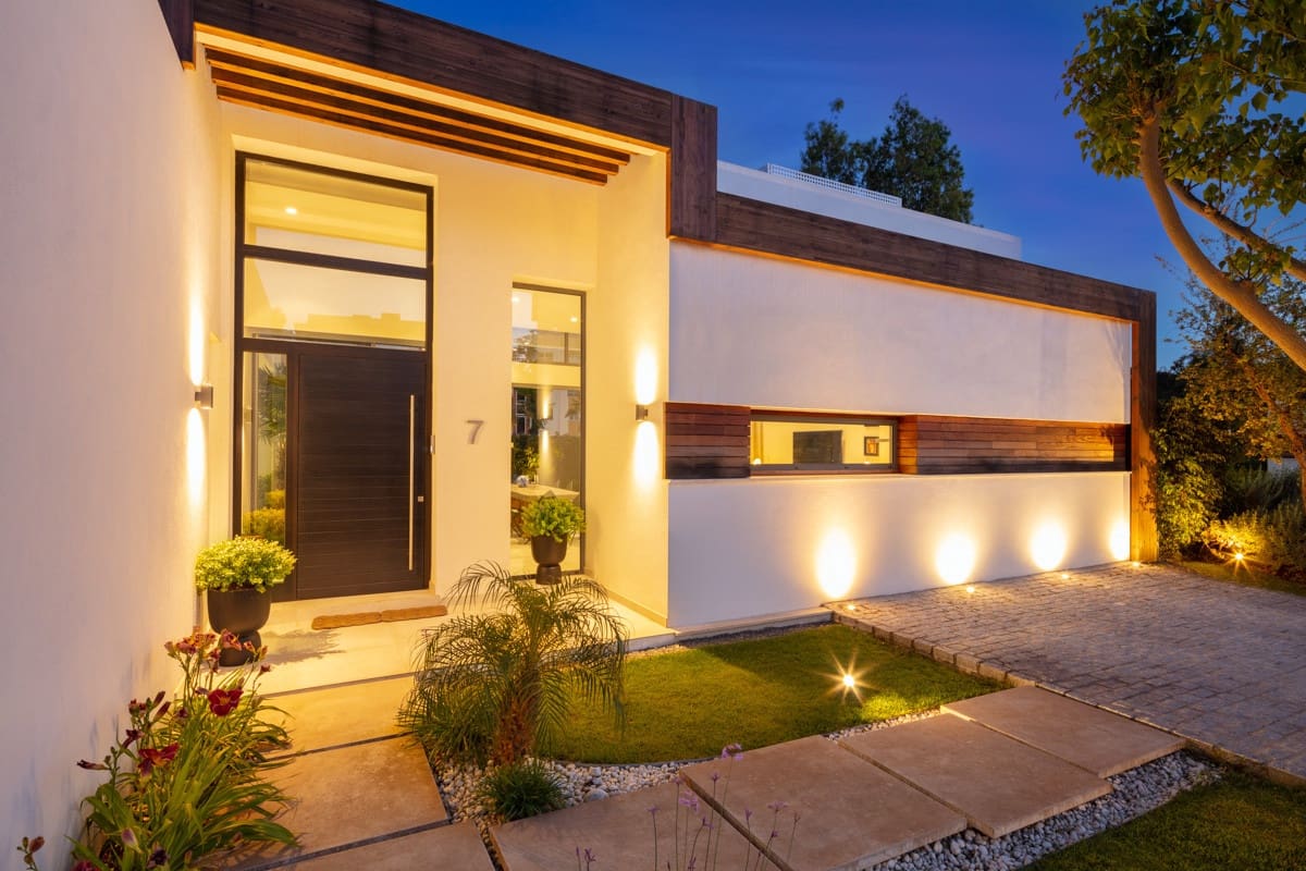 4 soveværelse Villa til salg i Estepona med swimmingpool garage - € 1.495.000 (Ref: 9507725)