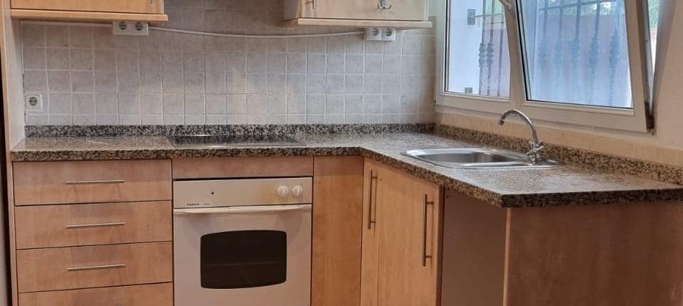 2 bedroom Villa for sale in Marbella with pool - € 440,000 (Ref: 9507739)