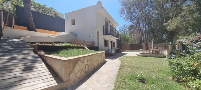 2 bedroom Villa for sale in Marbella with pool - € 440,000 (Ref: 9507739)