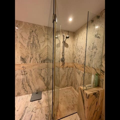 3 chambre Appartement à vendre à Costalita, Estepona avec piscine garage - 1 495 000 € (Ref: 9507772)