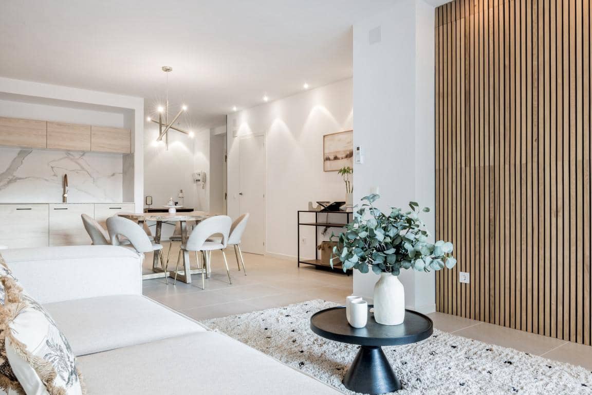 3 sypialnia Apartament na sprzedaż w Marbella z basenem garażem - 600 000 € (Ref: 9507793)