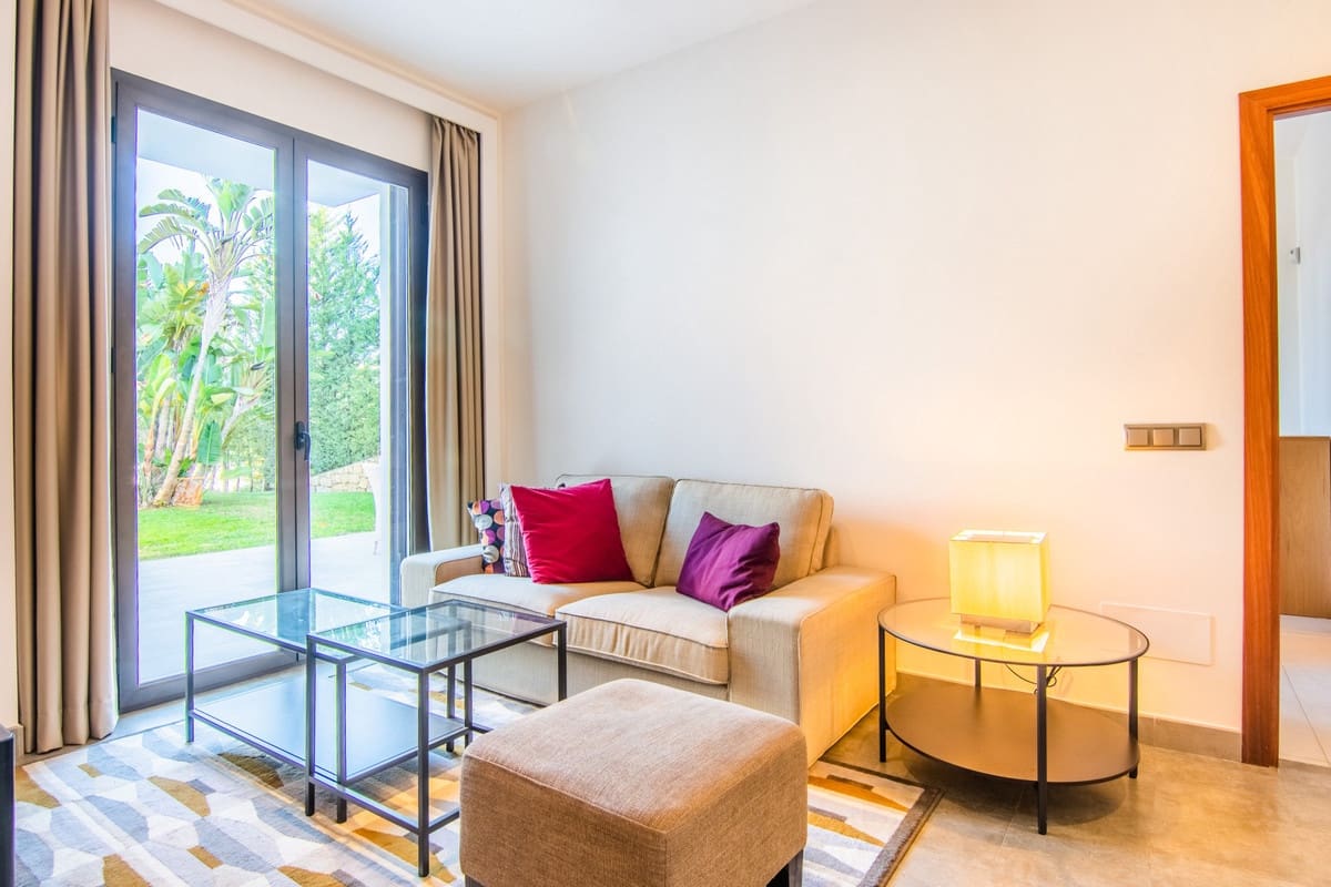 6 slaapkamer Villa te koop in Marbella met zwembad garage - € 1.860.000 (Ref: 9507811)