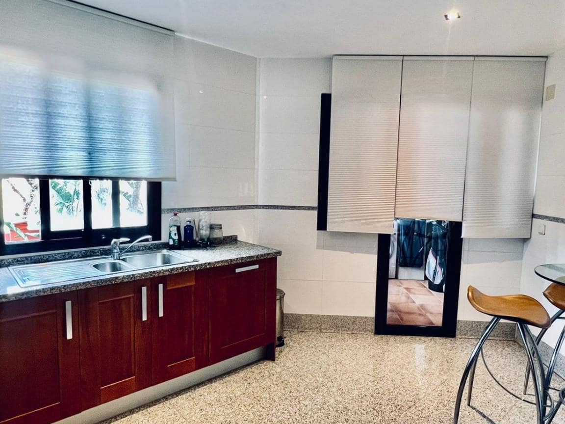 3 sypialnia Apartament na sprzedaż w Marbella z basenem garażem - 535 000 € (Ref: 9507821)