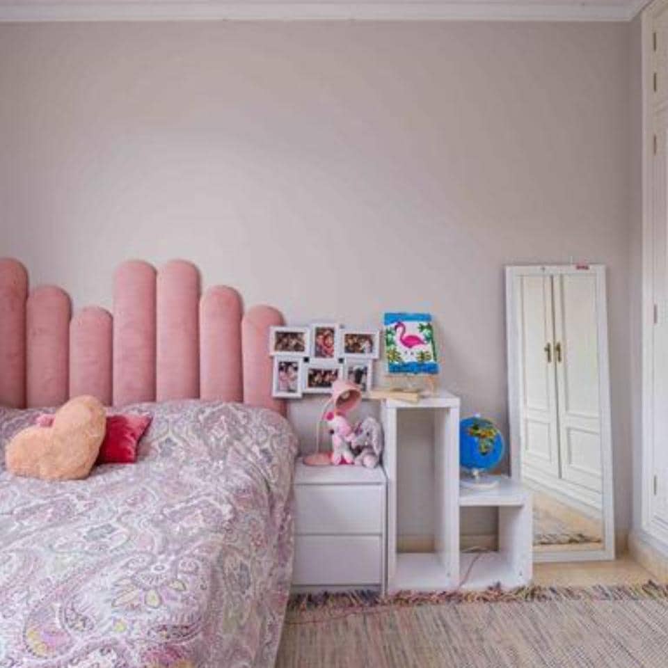 3 makuuhuone Huvila myytävänä paikassa Marbella mukana uima-altaan 
autotalli - 600 000 € (Ref: 9507825)