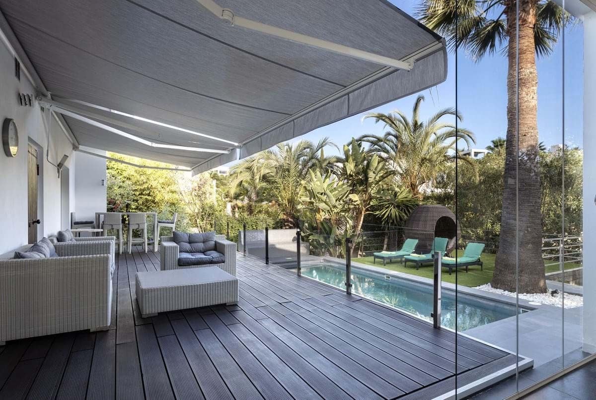 Chalet de 4 habitaciones en Marbella en venta con piscina garaje - 1.700.000 € (Ref: 9507836)