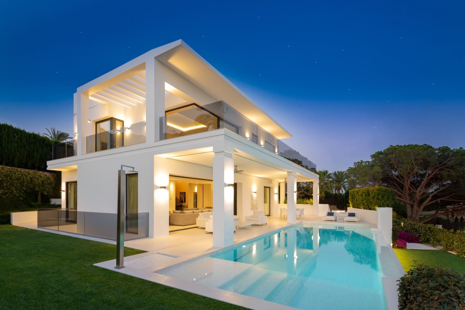 5 bedroom Villa for sale in Golden Mile with pool garage - € 5,295,000 (Ref: 9507847)