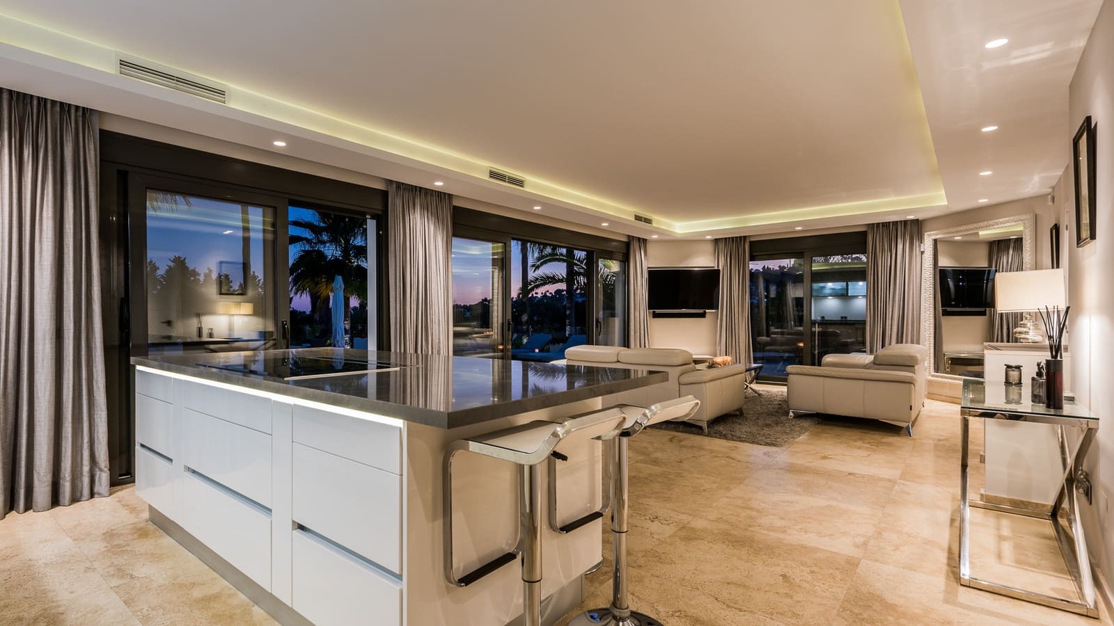 5 quarto Moradia para venda em Marbella com piscina garagem - 2 850 000 € (Ref: 9507857)