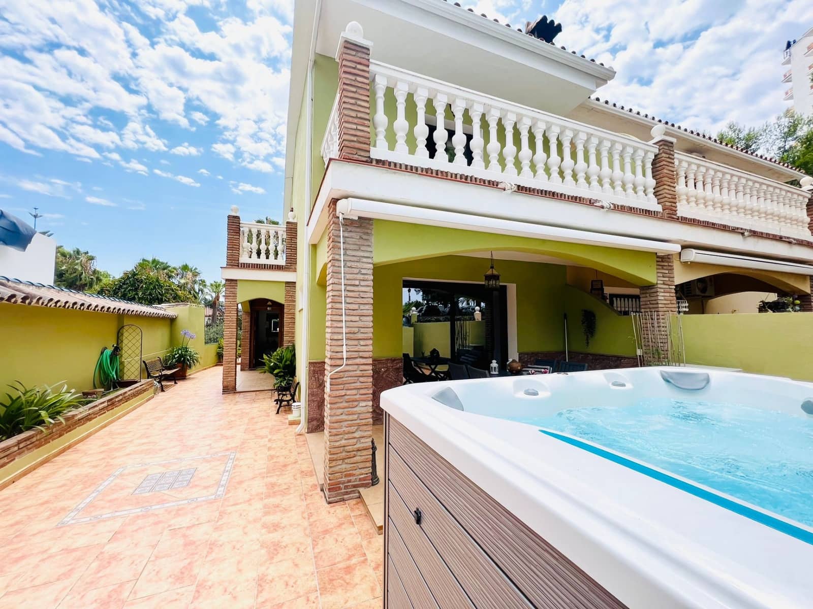 4 camera da letto Villa in vendita in Nueva Andalucia con piscina garage - 720.000 € (Rif: 9507874)