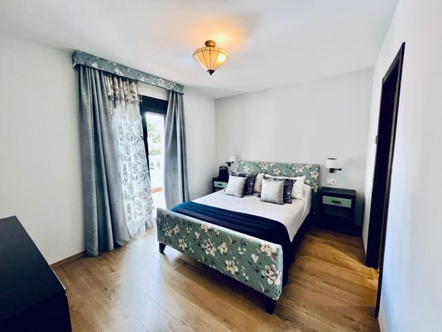 4 camera da letto Villa in vendita in Nueva Andalucia, Marbella con piscina garage - 720.000 € (Rif: 9507874)