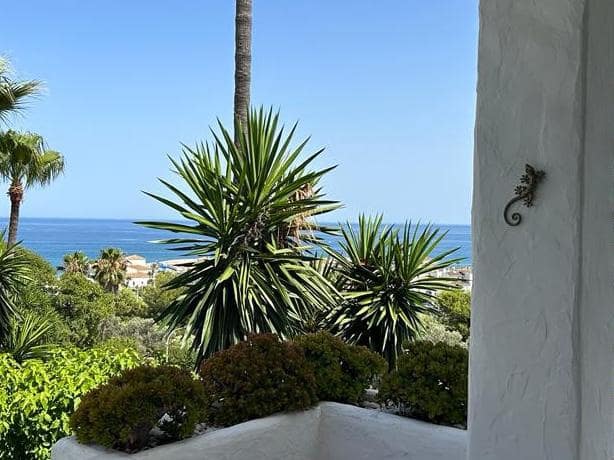 Chalet de 3 habitaciones en Manilva en venta con piscina garaje - 510.000 € (Ref: 9507875)