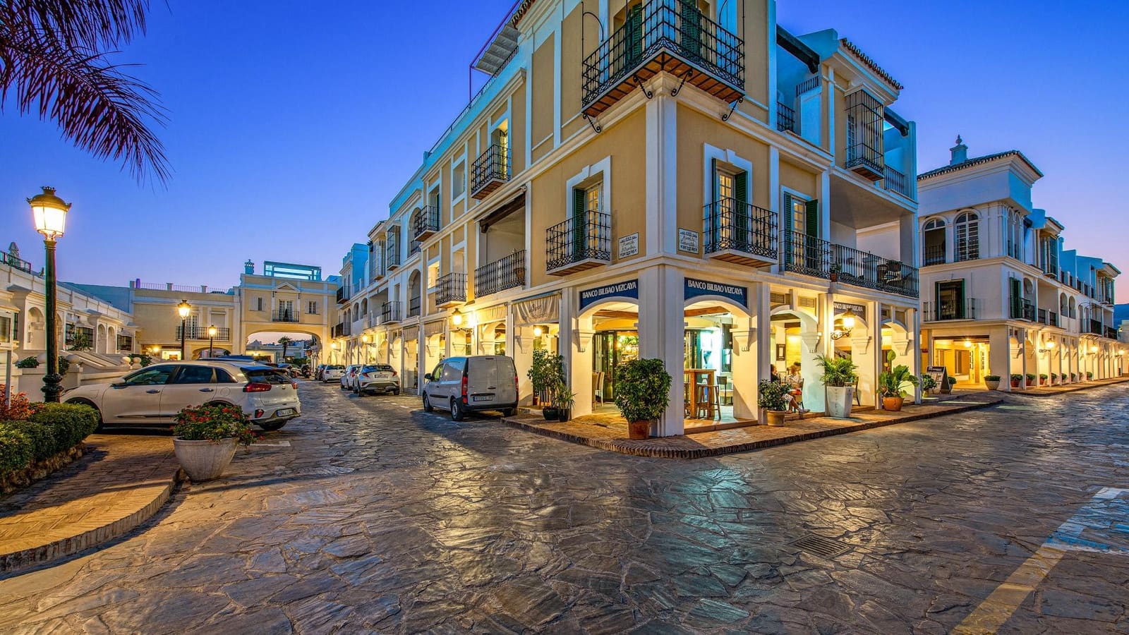 2 soveværelse Lejlighed til salg i Marbella med swimmingpool garage - € 549.950 (Ref: 9507877)