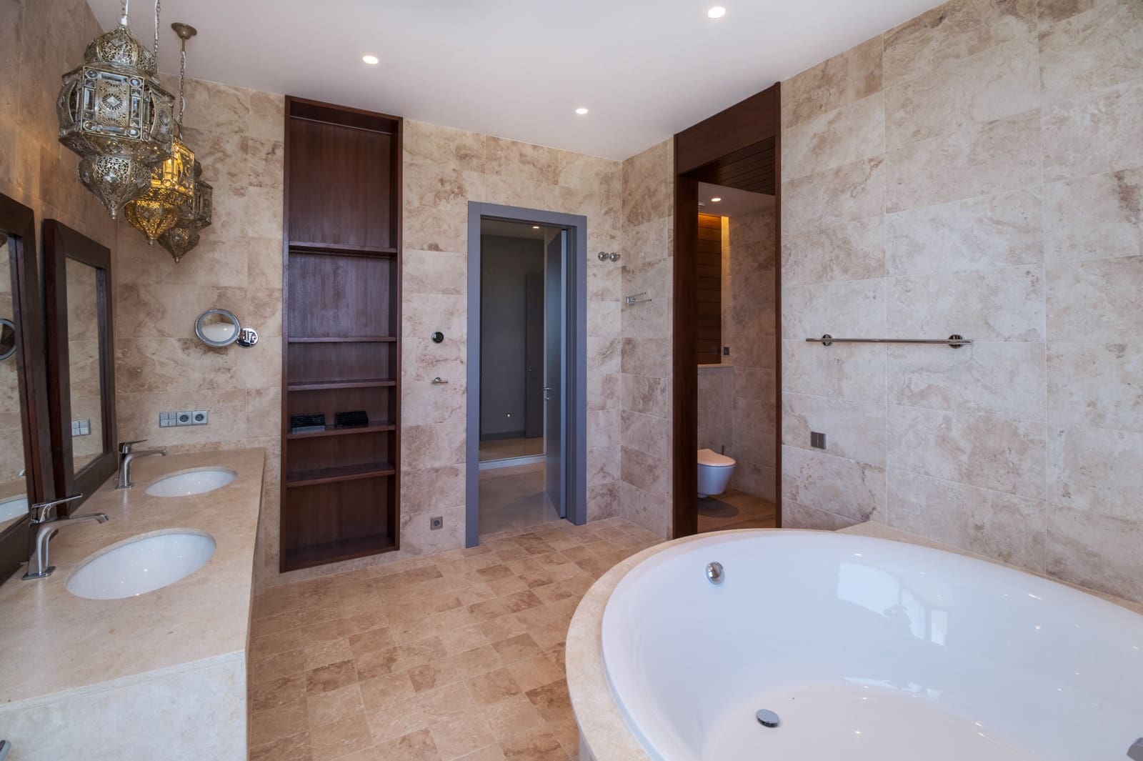 Chalet de 12 habitaciones en Marbella en venta con piscina garaje - 12.700.000 € (Ref: 9507893)