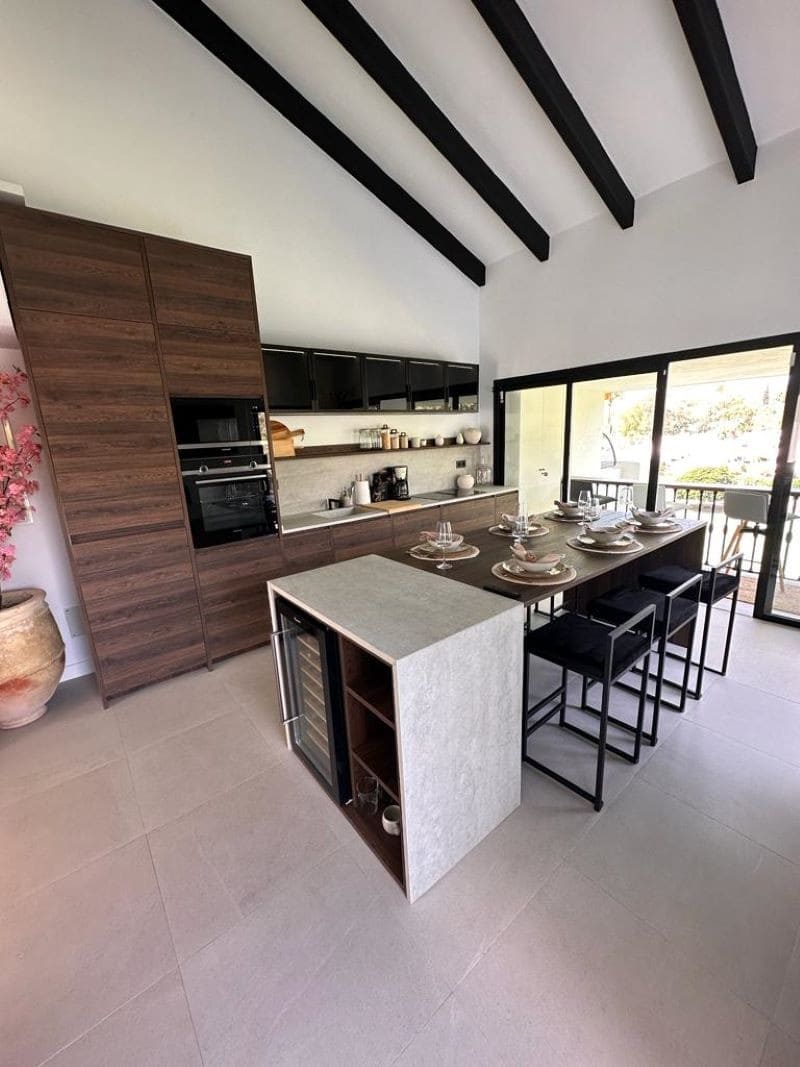 3 soverom Penthouse til salgs i Marbella med svømmebasseng - € 699 000 (Ref: 9507900)