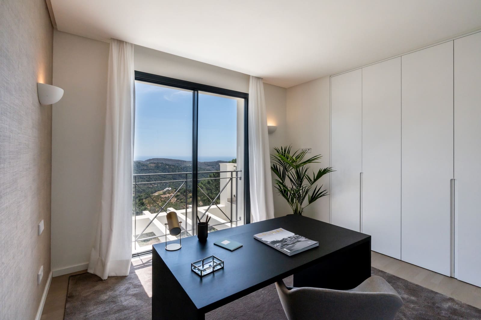 4 soverom Villa til salgs i Marbella med svømmebasseng garasje - € 2 450 000 (Ref: 9507908)