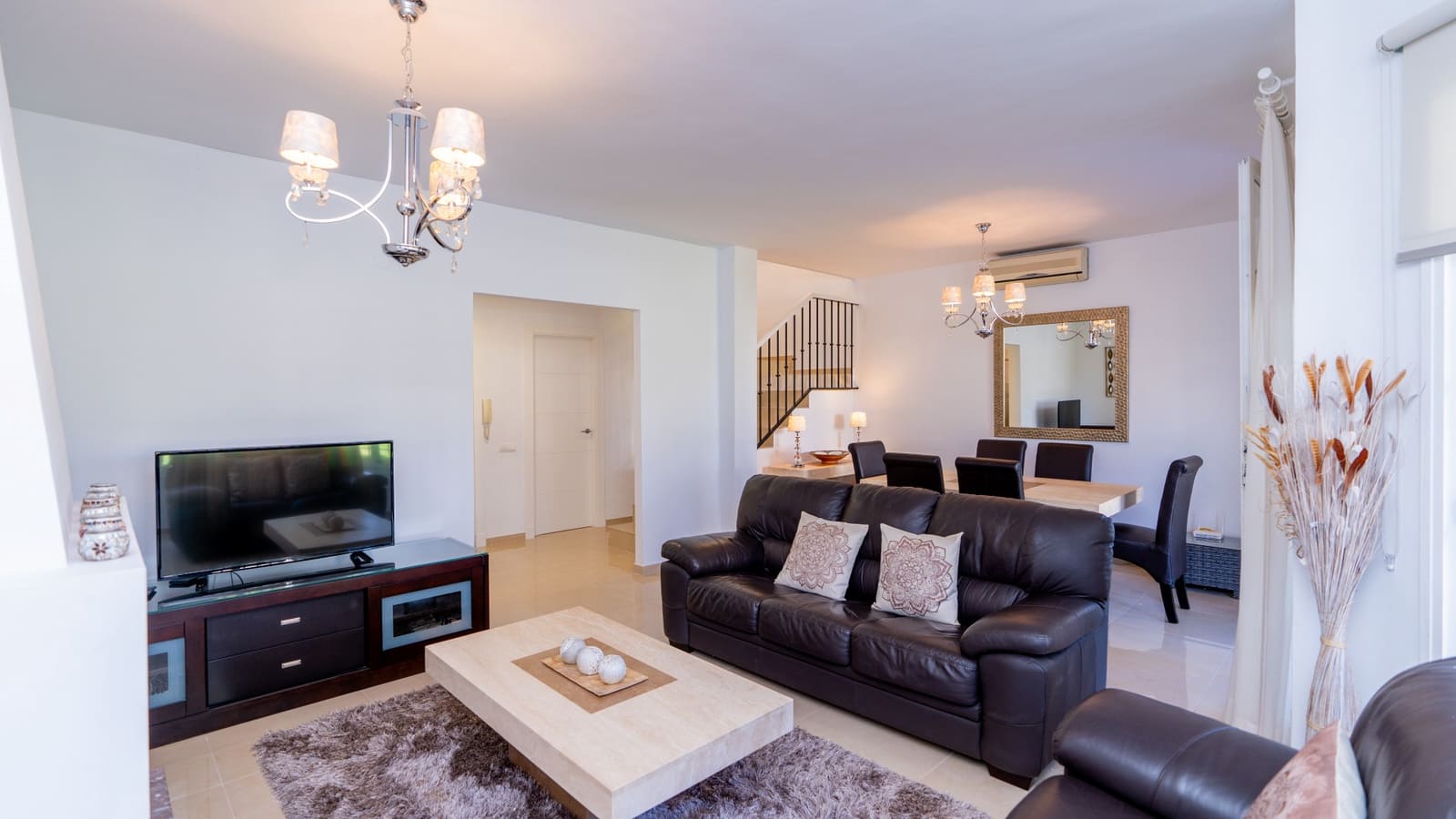 3 sypialnia Willa na sprzedaż w Marbella z basenem garażem - 520 000 € (Ref: 9507911)