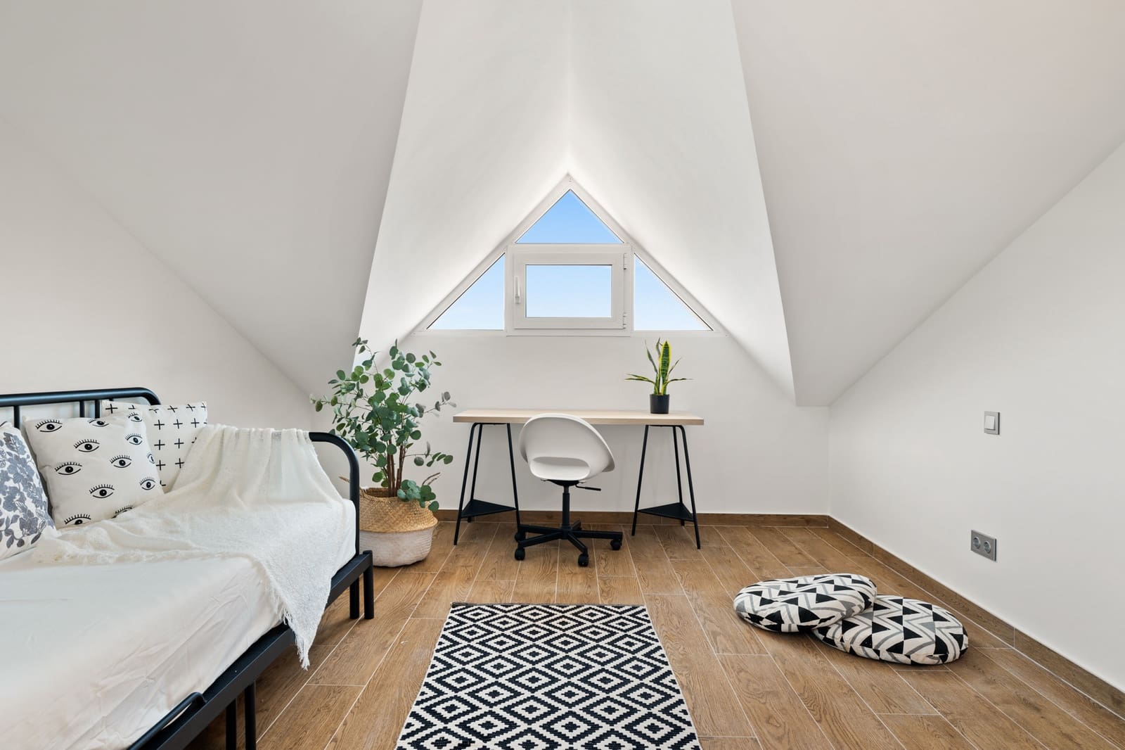 3 sypialnia Apartament na sprzedaż w Estepona z basenem garażem - 739 000 € (Ref: 9507917)