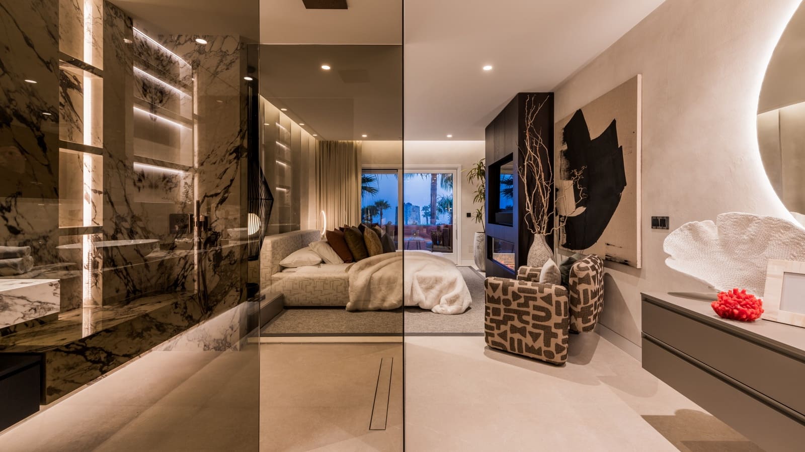 4 bedroom Apartment for sale in Estepona with pool garage - € 4,950,000 (Ref: 9507920)