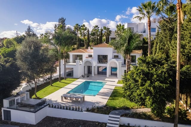 5 bedroom Villa for sale in Marbella with pool garage - € 2,250,000 (Ref: 9507924)