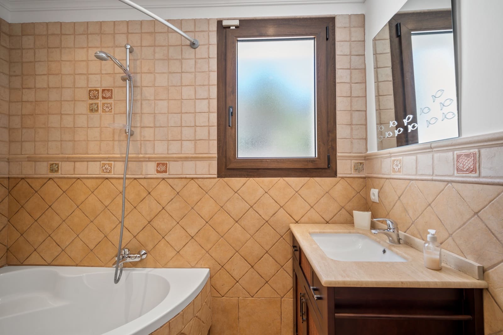 6 soverom Villa til salgs i Marbella med svømmebasseng garasje - € 2 750 000 (Ref: 9507927)