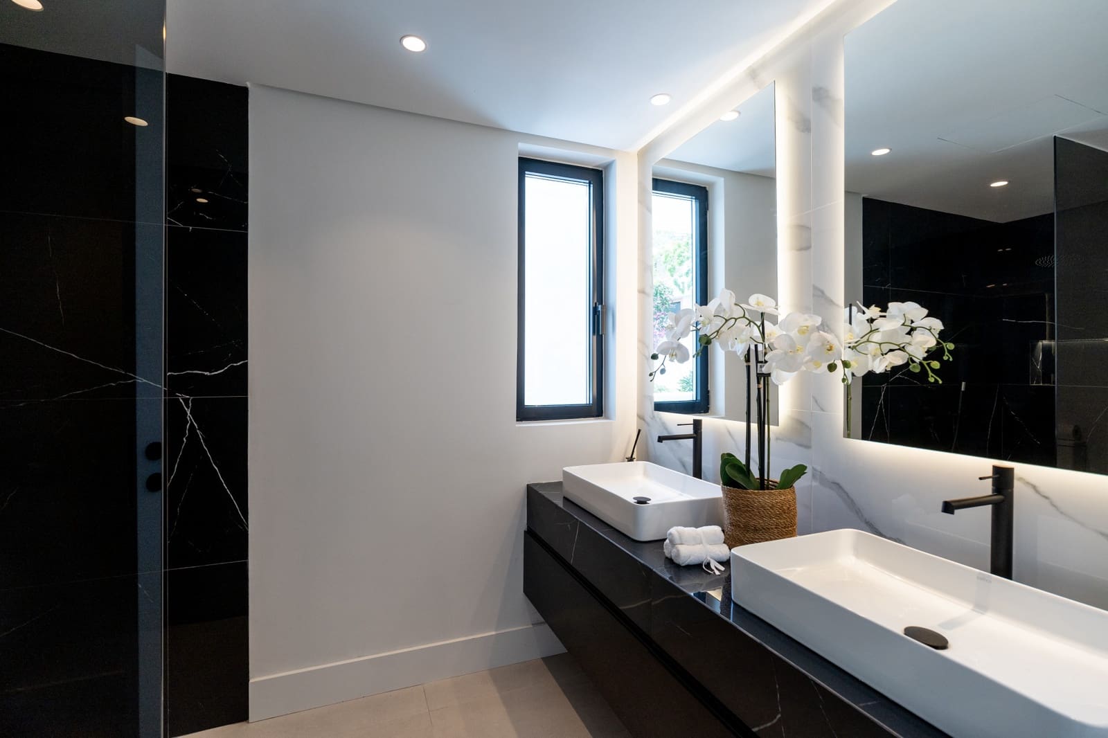 5 slaapkamer Villa te koop in Marbella met zwembad garage - € 3.350.000 (Ref: 9507930)