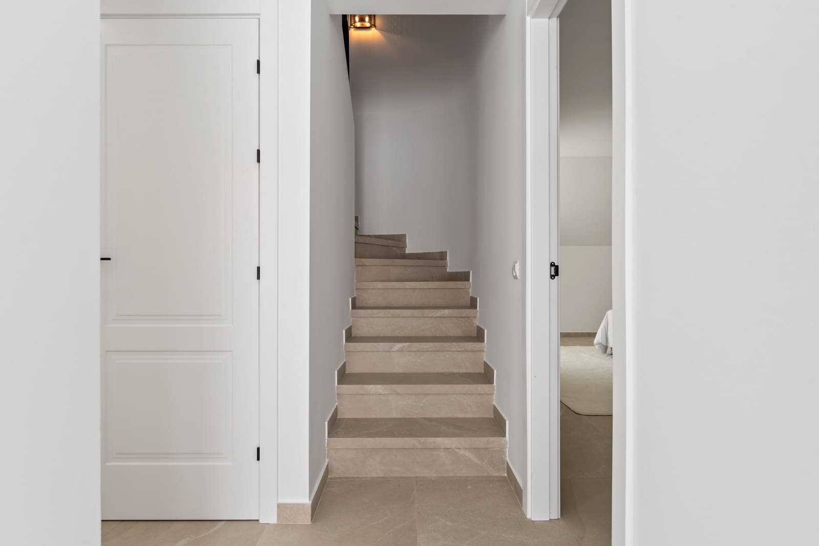 3 bedroom Apartment for sale in Marbella with pool garage - € 1,075,000 (Ref: 9507934)