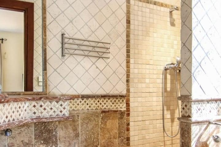 Chalet de 5 habitaciones en Benahavís en venta con piscina garaje - 2.900.000 € (Ref: 9553250)