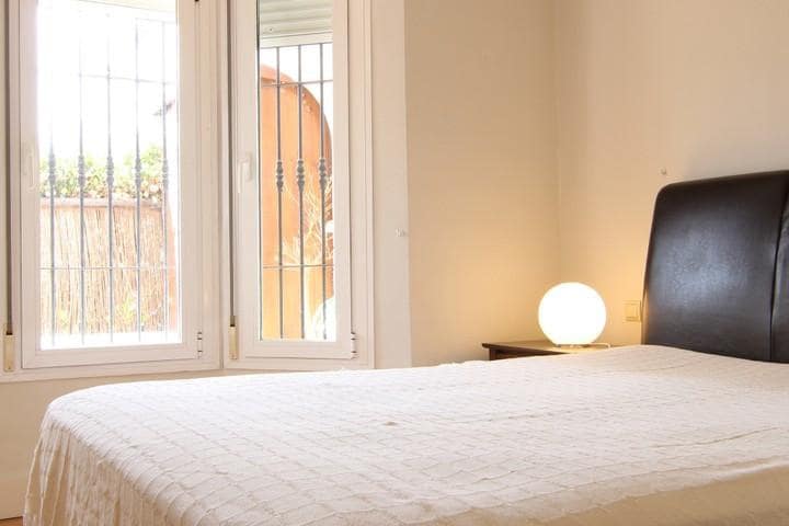 3 bedroom Apartment for sale in Nueva Andalucia with pool garage - € 339,000 (Ref: 9553252)