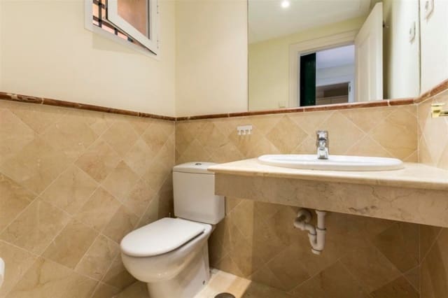 3 sypialnia Dom na sprzedaż w Marbella z basenem - 340 000 € (Ref: 9553303)