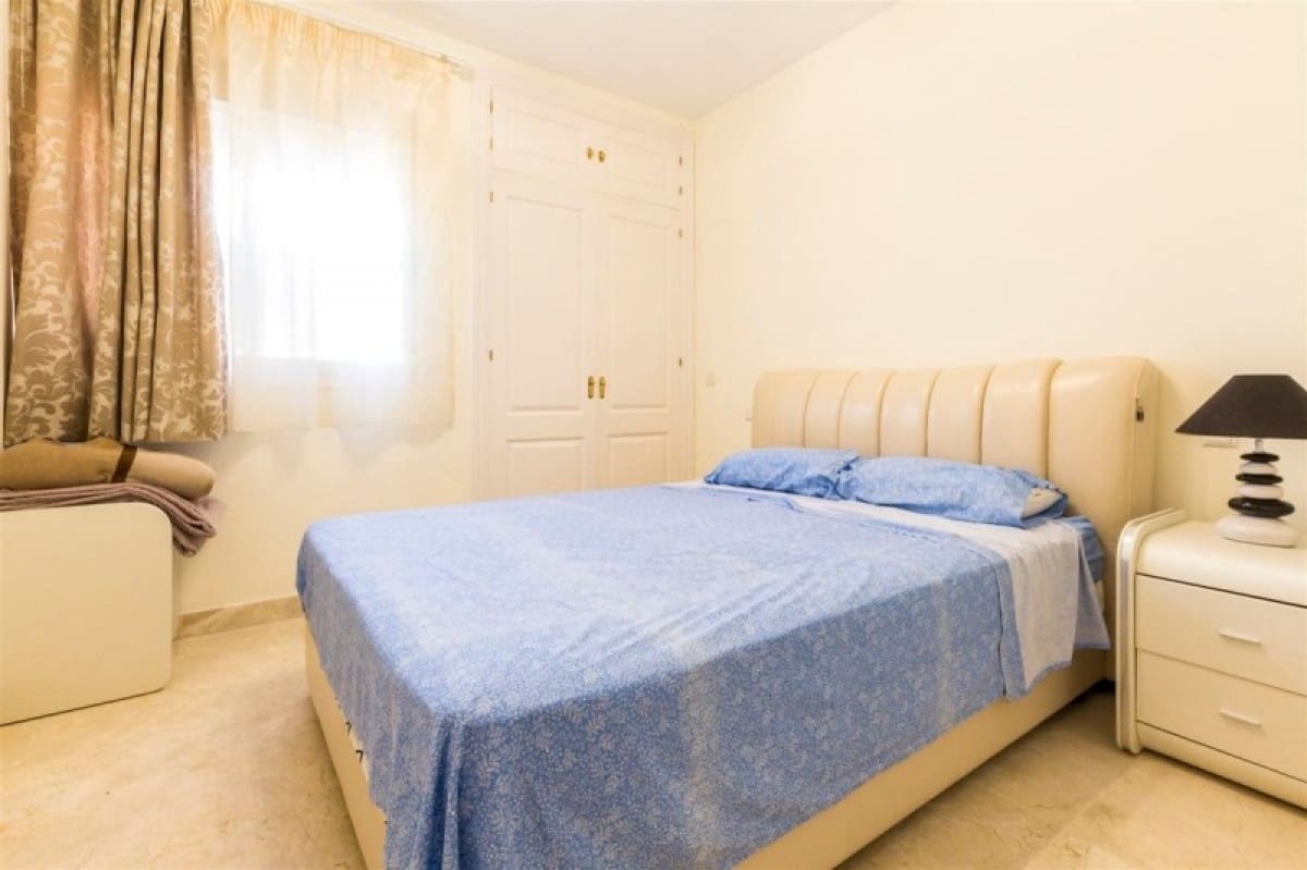 3 quarto Casa em Banda para venda em Marbella com piscina - 340 000 € (Ref: 9553303)