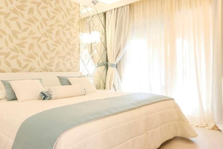 3 sypialnia Apartament na sprzedaż w Marbella z basenem garażem - 750 000 € (Ref: 9553306)