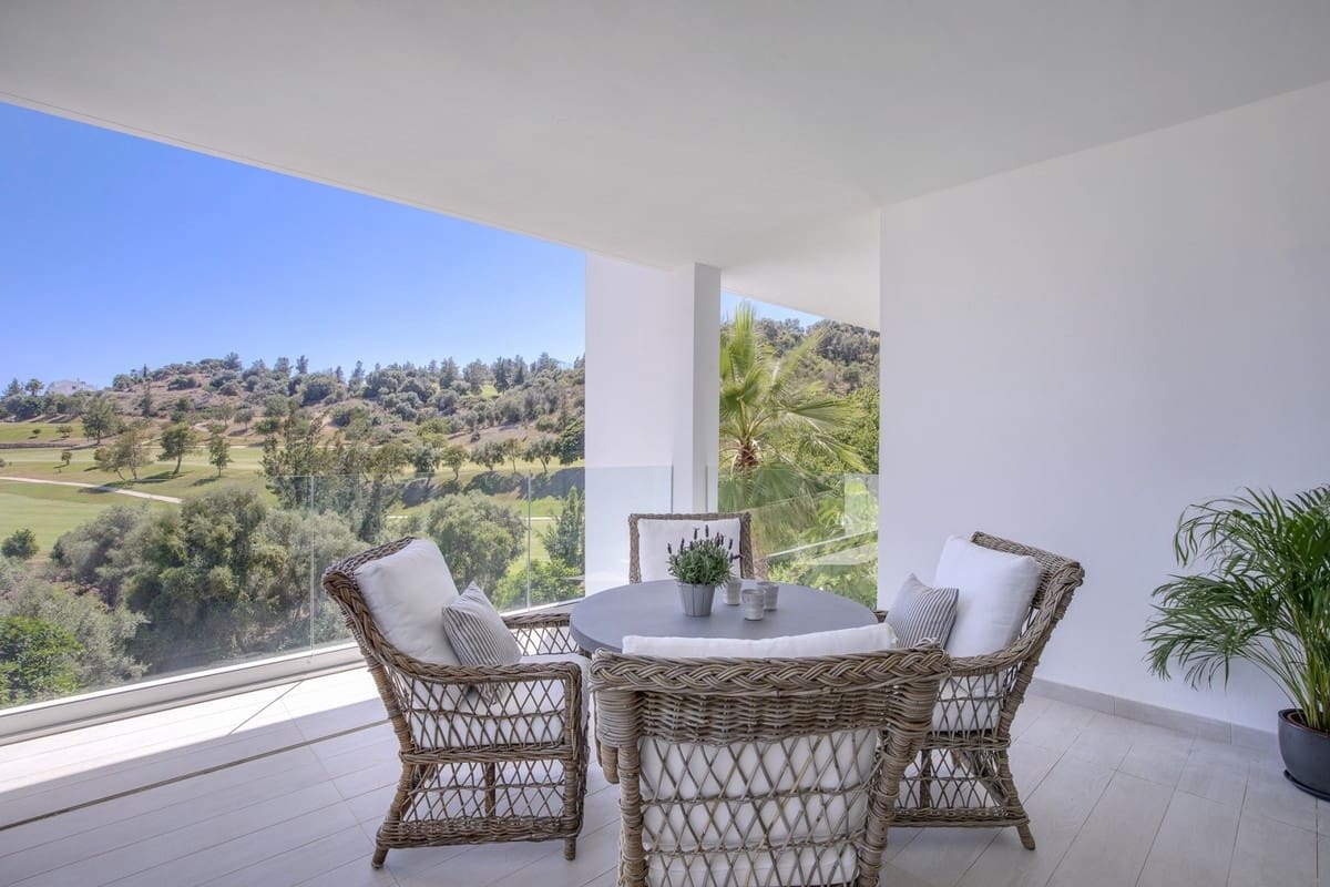 2 sypialnia Apartament na sprzedaż w Benahavis z basenem garażem - 445 000 € (Ref: 9553311)