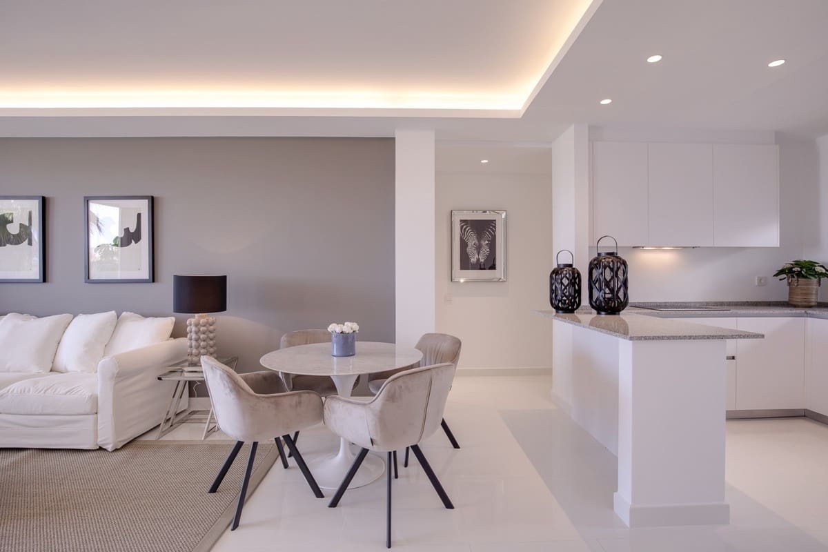 2 sypialnia Apartament na sprzedaż w Benahavis z basenem garażem - 445 000 € (Ref: 9553311)