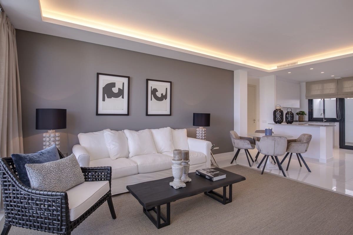 2 sypialnia Apartament na sprzedaż w Benahavis z basenem garażem - 445 000 € (Ref: 9553311)