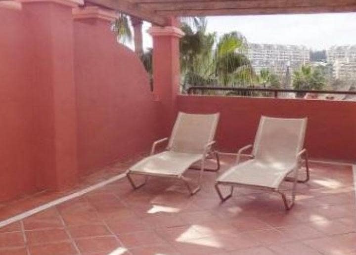 Ático de 2 habitaciones en Puerto Banus en venta con piscina garaje - 549.500 € (Ref: 9553313)