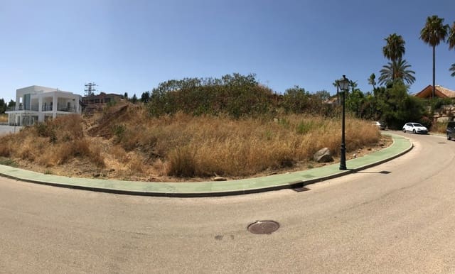 Building Plot for sale in Benahavís - € 700,000 (Ref: 9553320)