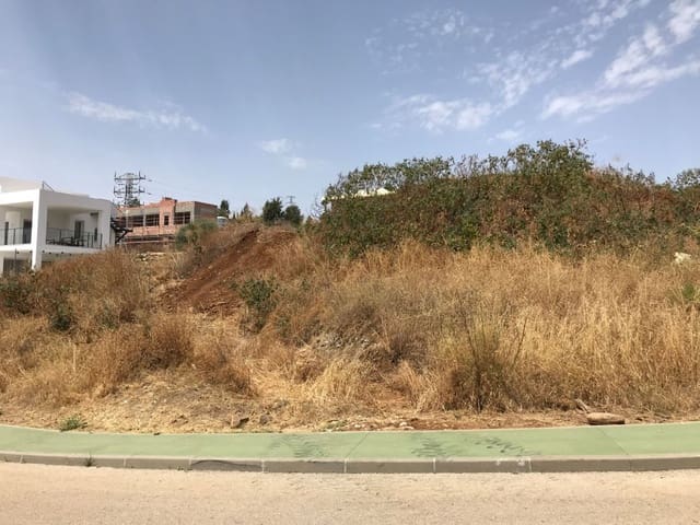 Building Plot for sale in Benahavís - € 700,000 (Ref: 9553320)