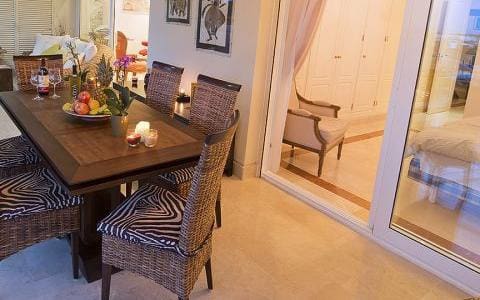 2 soveværelse Lejlighed til salg i Marbella med swimmingpool garage - € 589.000 (Ref: 9553324)