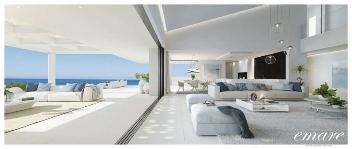 Apartamento de 4 habitaciones en Estepona en venta con piscina - 3.390.000 € (Ref: 9553325)