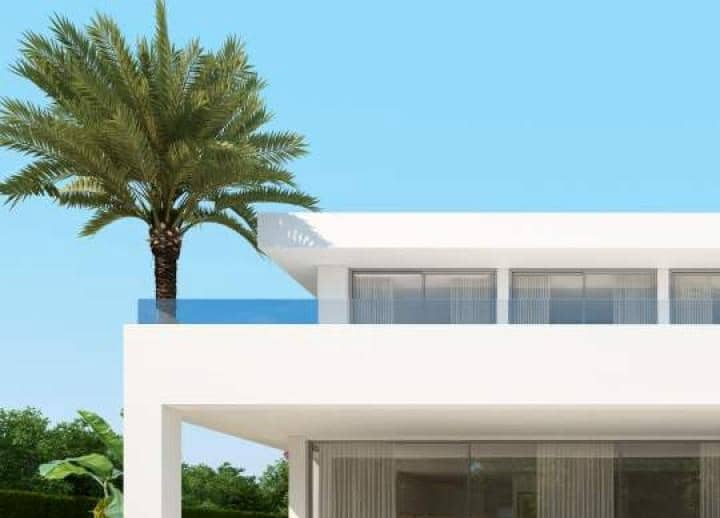 3 soveværelse Villa til salg i Marbella med swimmingpool garage - € 1.160.000 (Ref: 9553364)