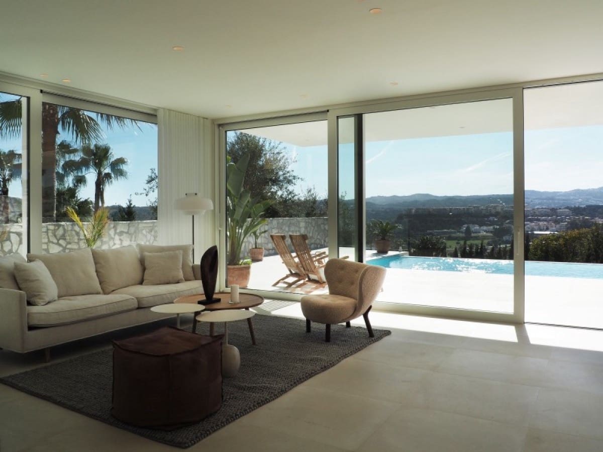 5 bedroom Villa for sale in Mijas with pool garage - € 895,000 (Ref: 9553370)