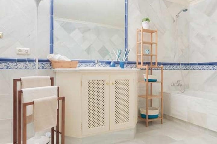 Apartamento de 2 habitaciones en Benahavís en venta con piscina garaje - 417.500 € (Ref: 9553374)