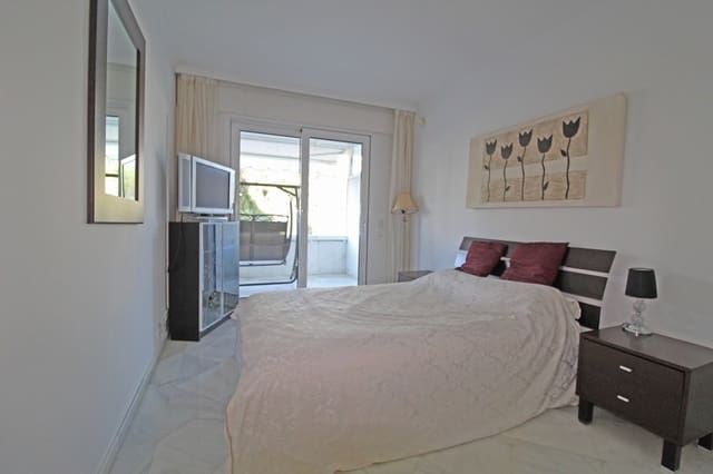 3 bedroom Apartment for sale in Marbella with pool garage - € 995,000 (Ref: 9553385)