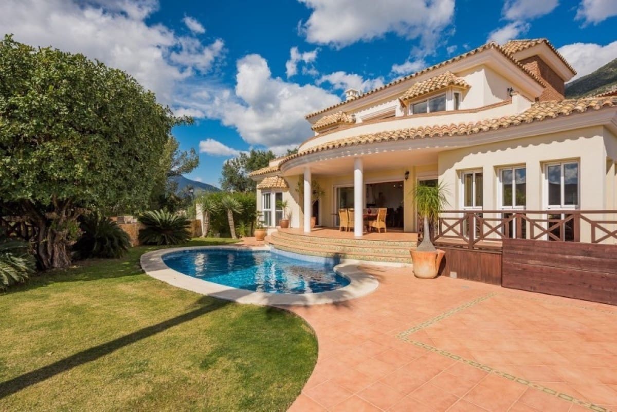 4 chambre Villa/Maison à vendre à Marbella avec piscine garage - 1 195 000 € (Ref: 9553400)