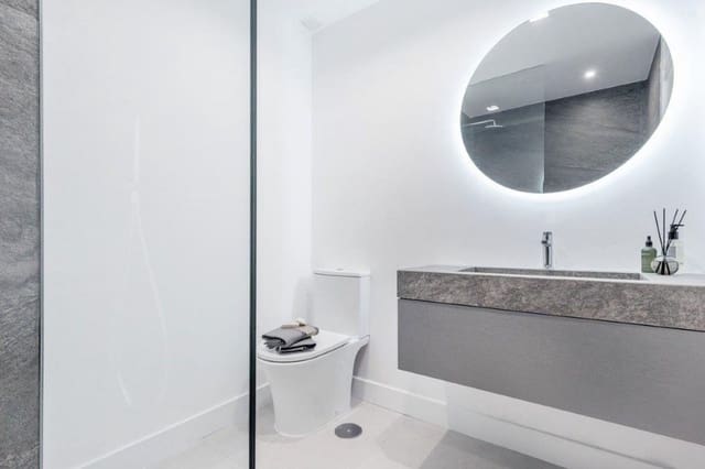 4 quarto Apartamento para venda em Marbella com piscina - 450 000 € (Ref: 9553403)