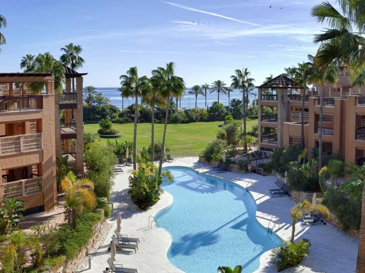 Apartamento de 3 habitaciones en Marbella en venta con piscina - 850.000 € (Ref: 9553406)