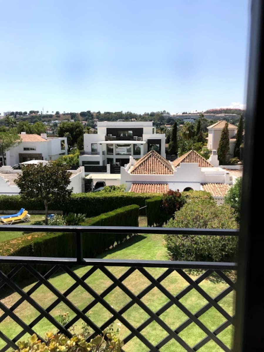 4 quarto Casa em Banda para venda em Marbella com piscina - 490 000 € (Ref: 9553408)