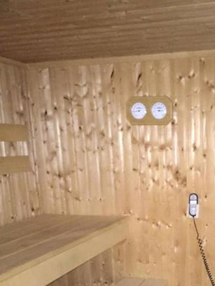 3 makuuhuone Omakotitalo myytävänä paikassa Marbella mukana uima-altaan - 315 000 € (Ref: 9553409)