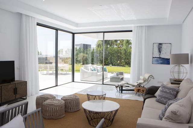 5 bedroom Villa for sale in Marbella with pool garage - € 3,450,000 (Ref: 9553411)