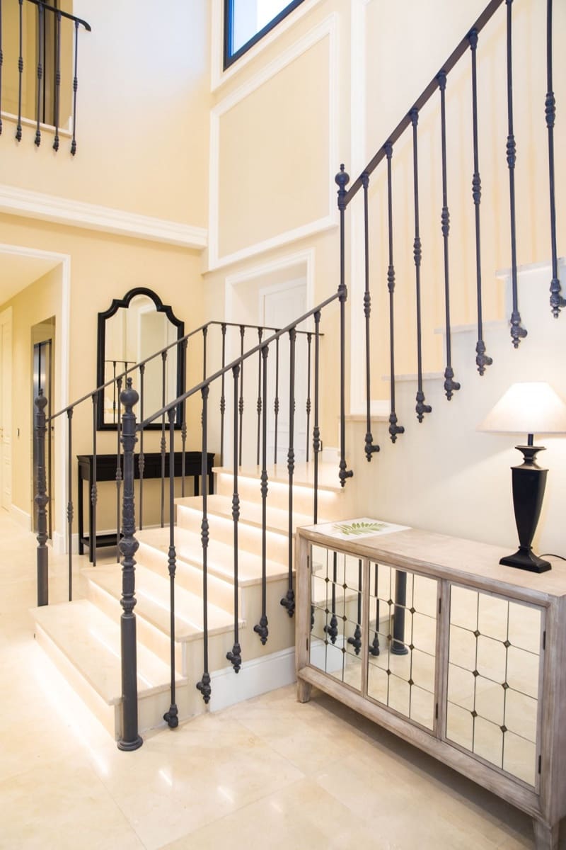 6 makuuhuone Huvila myytävänä paikassa Benahavis mukana uima-altaan 
autotalli - 2 800 000 € (Ref: 9553418)