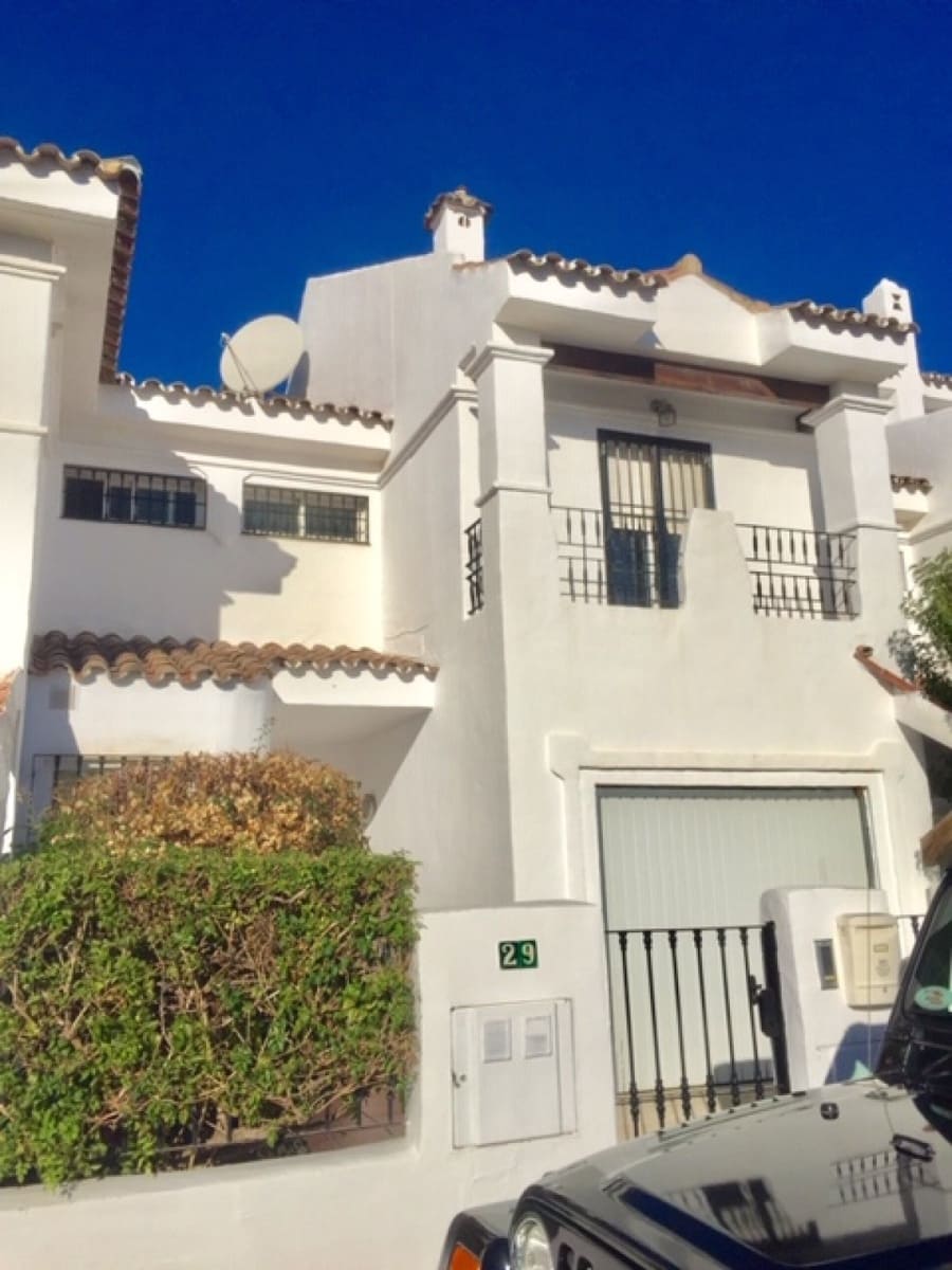 3 sypialnia Dom na sprzedaż w Marbella z basenem garażem - 389 000 € (Ref: 9553420)
